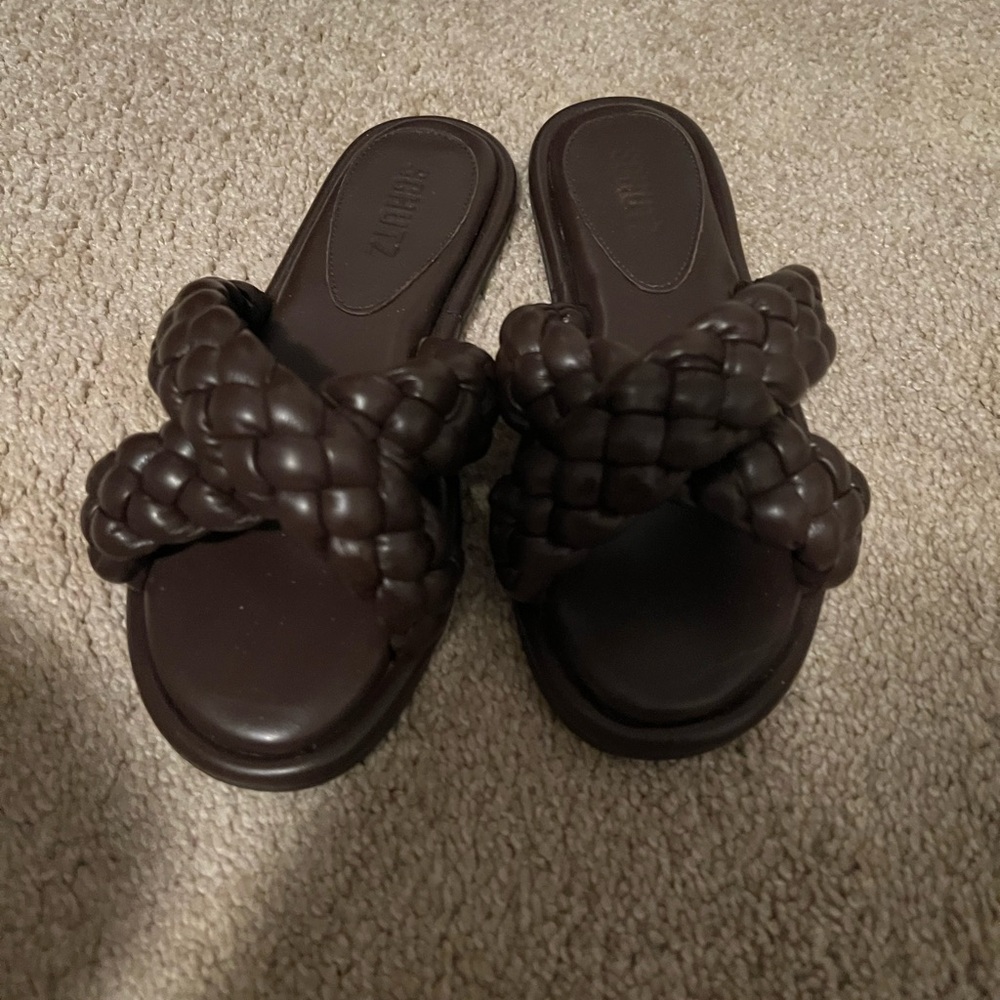 Schutz flat sandals like new